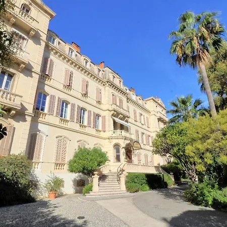 Standing 5 Pieces Centre Cannes